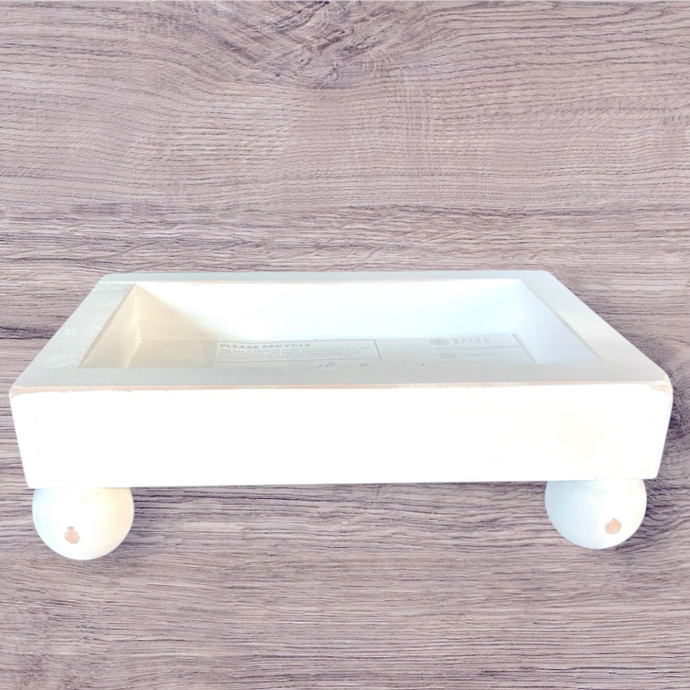 New in Box Daily Ritmo White Wood Trivet Display Tray